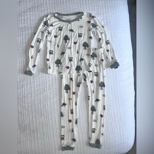 Kyte BABY Kids Pajama Set - Cream with Green and Red Accents
